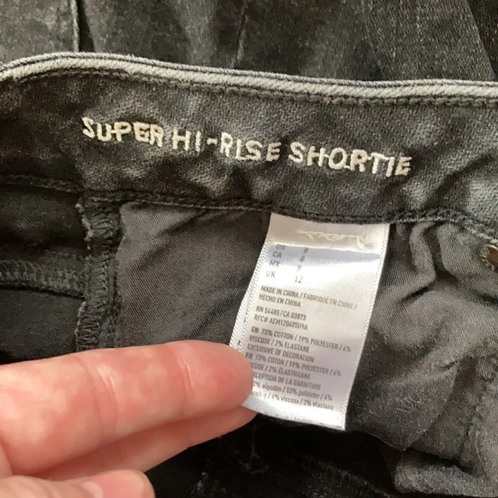 American Eagle Super Hi-Rise Shortie
